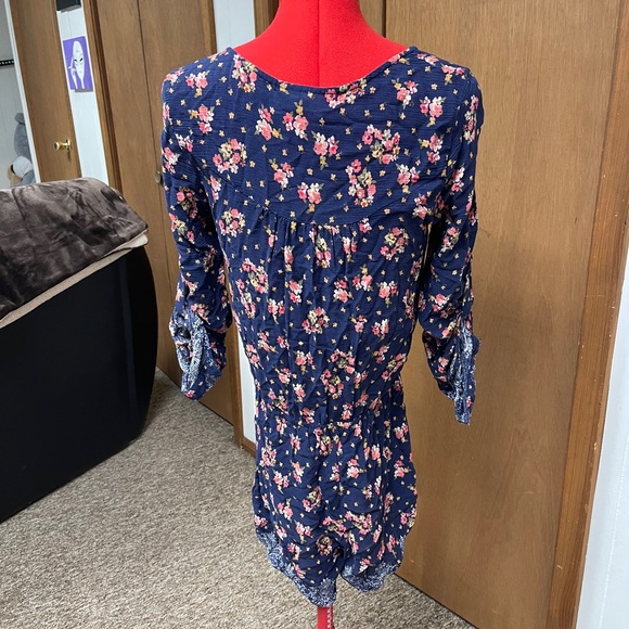 Romper - Picture 2 of 3